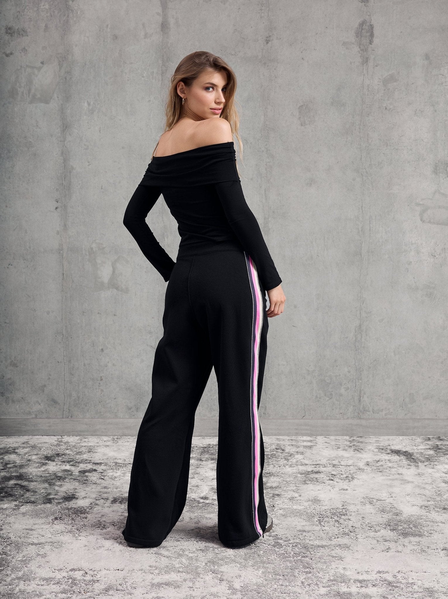 almond long sleeve top amsterdam - ONEONE SWIMWEAR