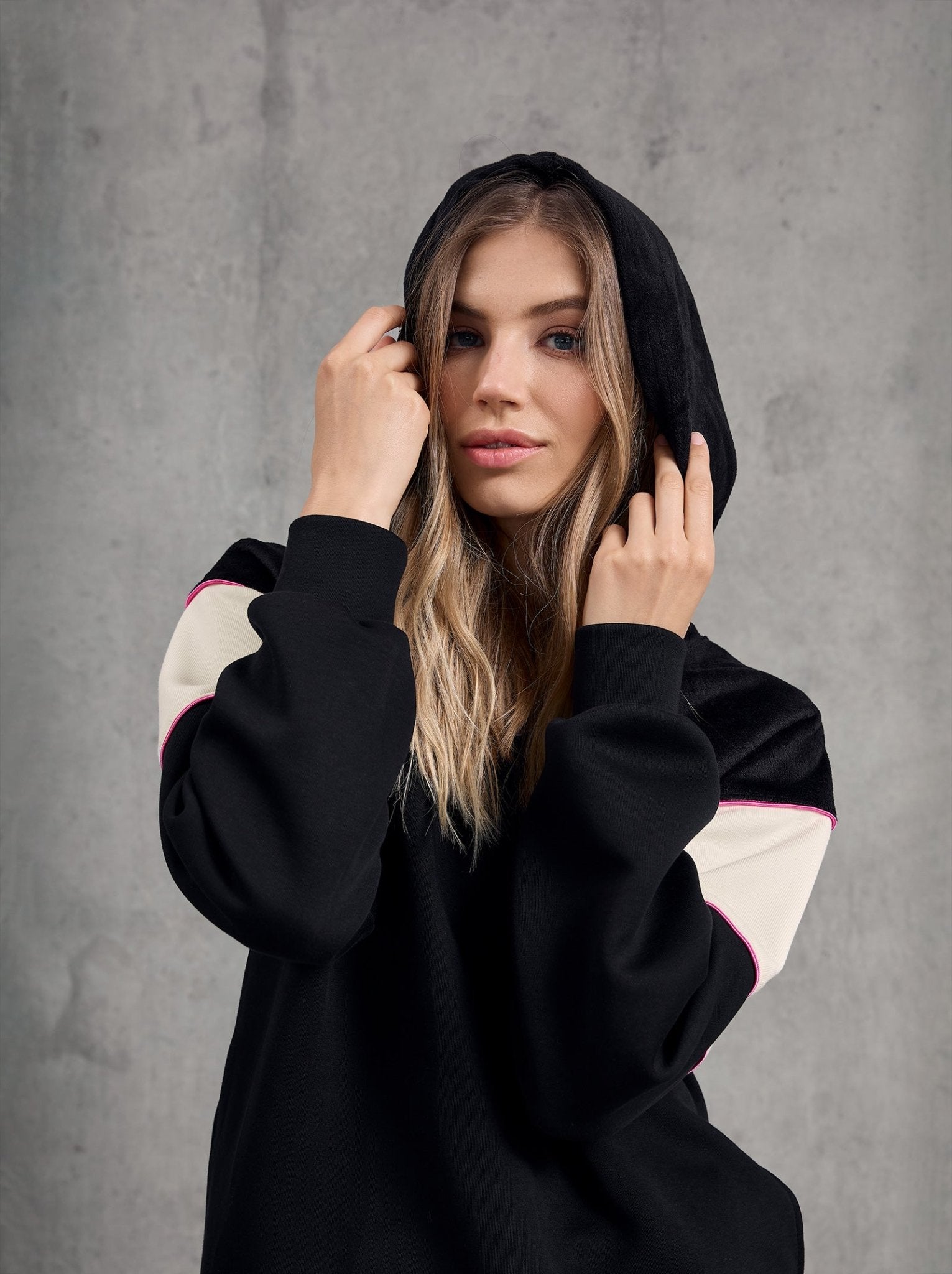 audry hoodie amsterdam - ONEONE SWIMWEAR