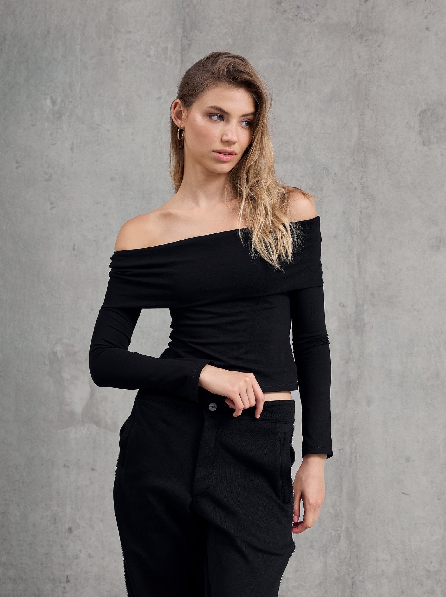almond long sleeve top amsterdam - ONEONE SWIMWEAR